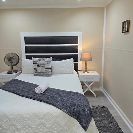 Cozy Cabin Midrand Ngoại thất bức ảnh