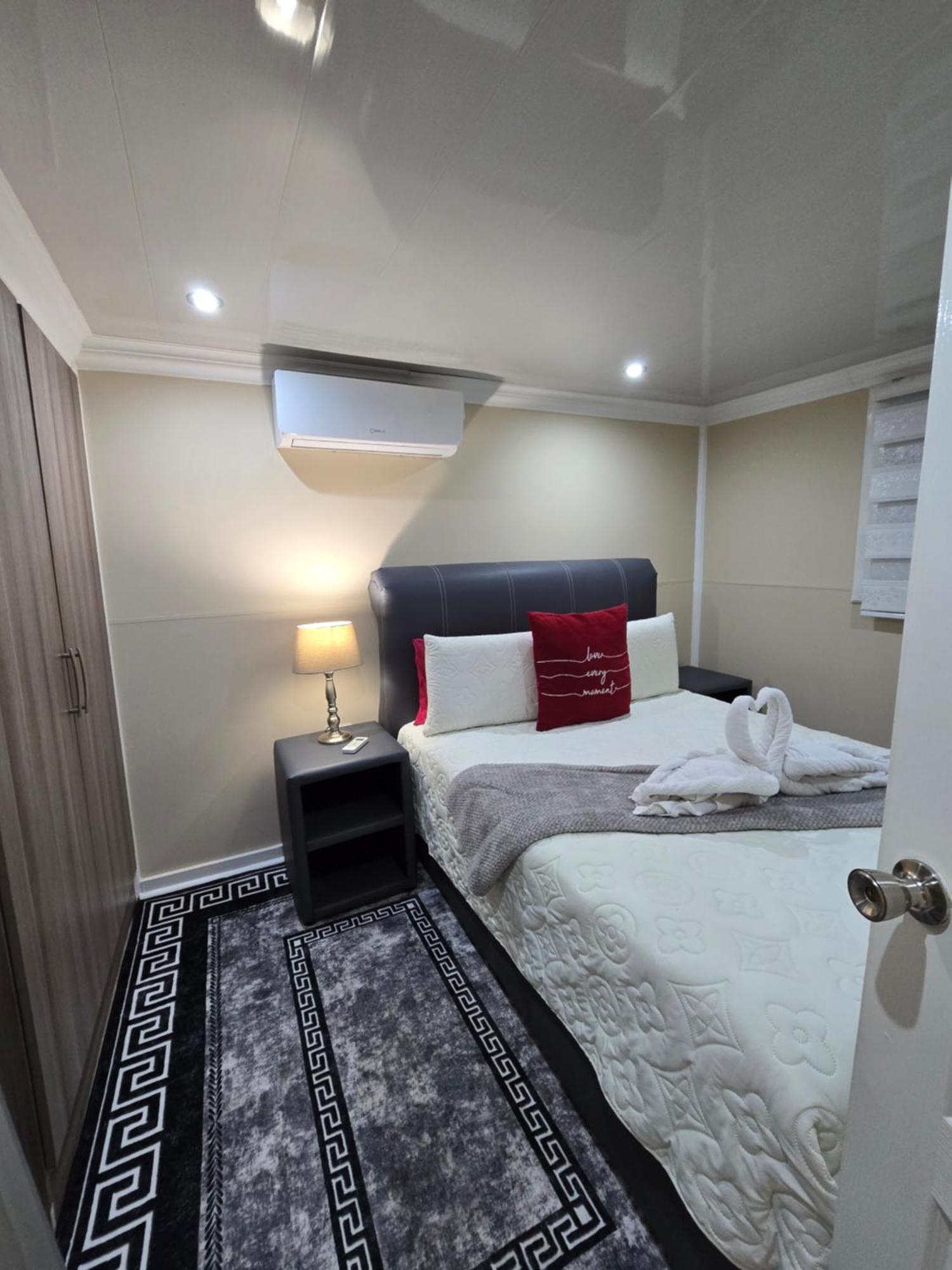 Cozy Cabin Midrand Ngoại thất bức ảnh